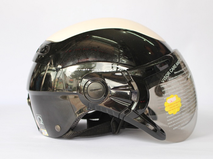 mu-bao-hiem-grs-a102k-đen-nắp-trắng Mũ Bảo Hiểm GRS A102K đen bóng